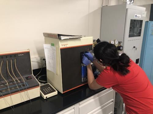 Student using lab machine